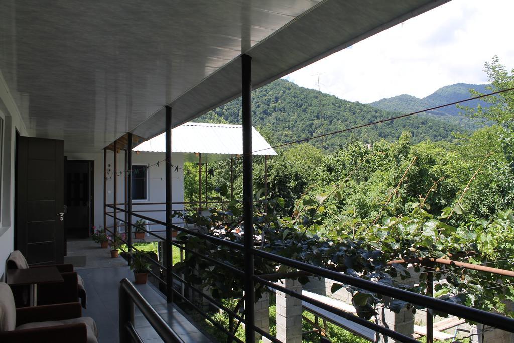Hotel The Kiwi House Lagodechi Exterior foto